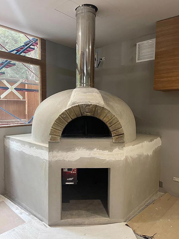 Big pizza oven with gas